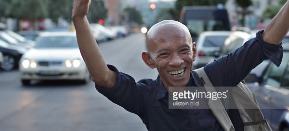 Sumber: http://www.gettyimages.co.uk/detail/news-photo/afrizal-malna-schriftsteller-aktivist-indonesien-news-photo/549677871